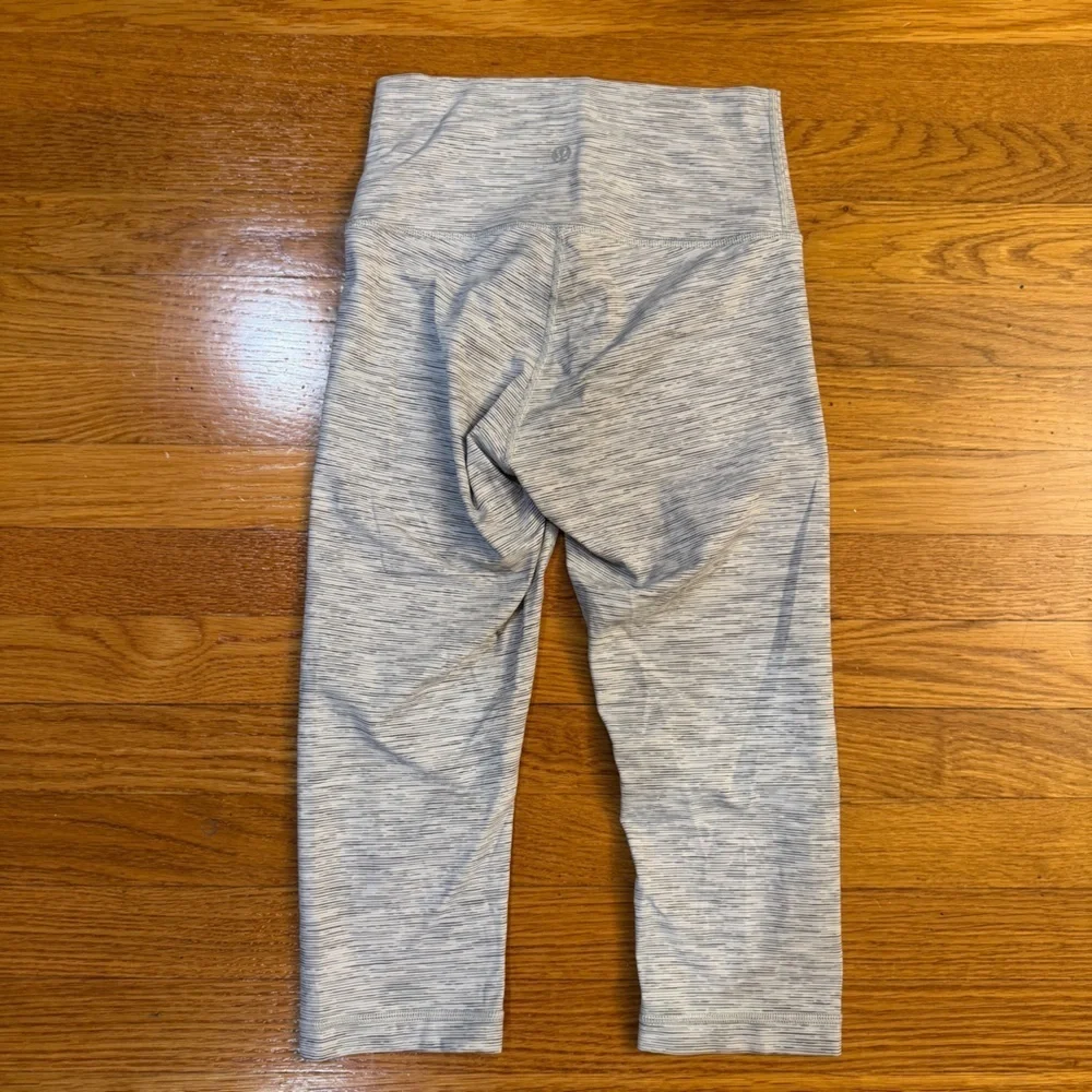 Lululemon Wunder Under Hi-Rise 1/2 Tight (Luxtreme) Wee Are From Space - Size 4